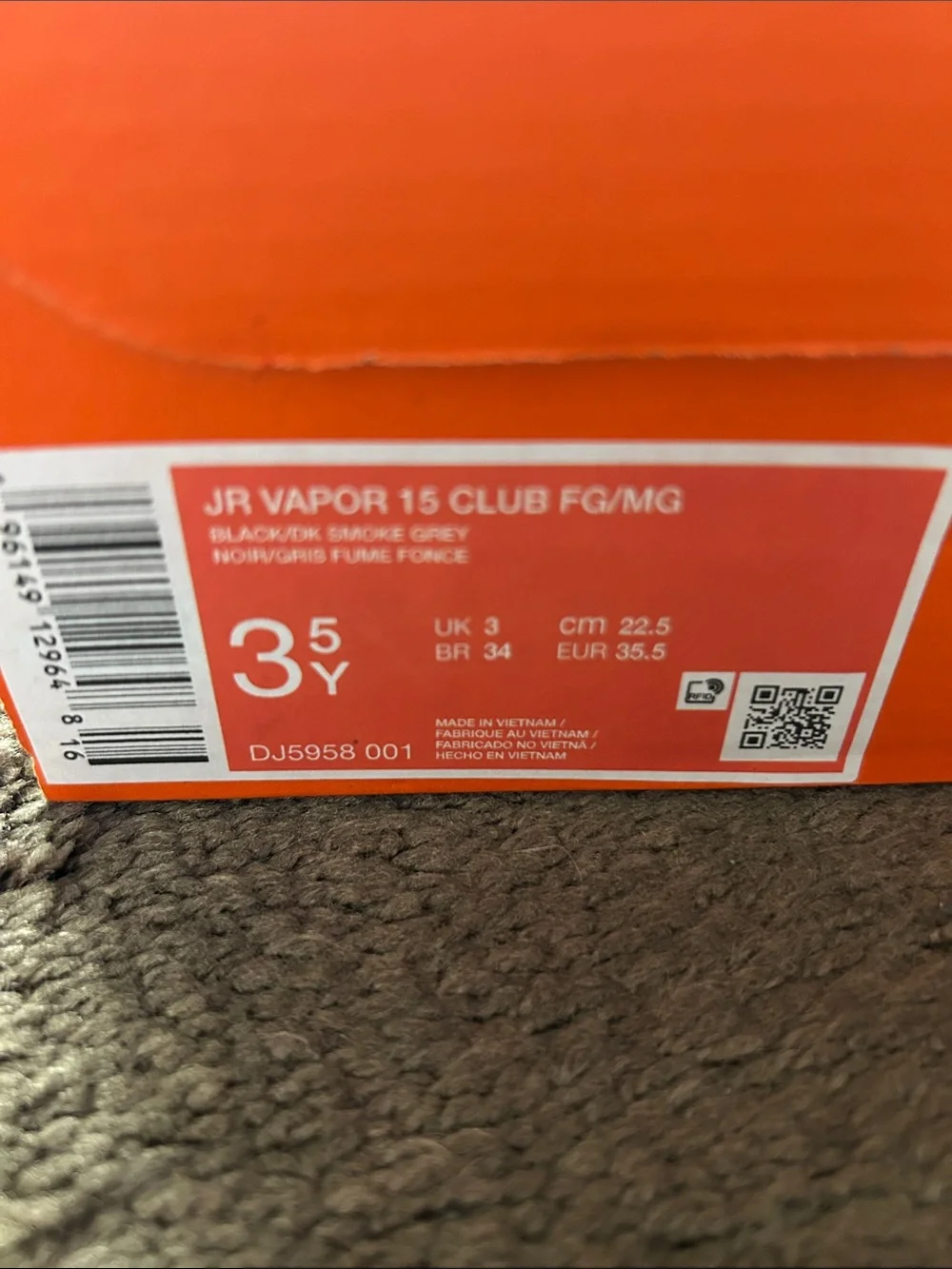 Nike Jr. Black Mercurial Vapor 15 Club Multi-Ground Soccer Cleats